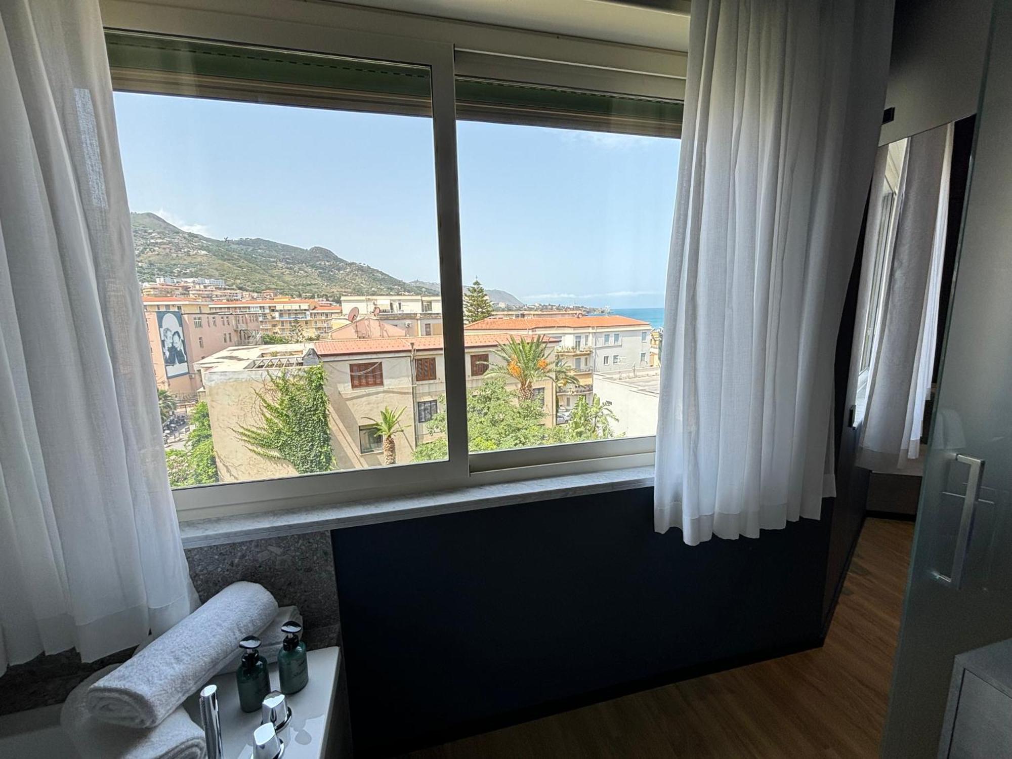 Junior Suite,1603133230:JPEG